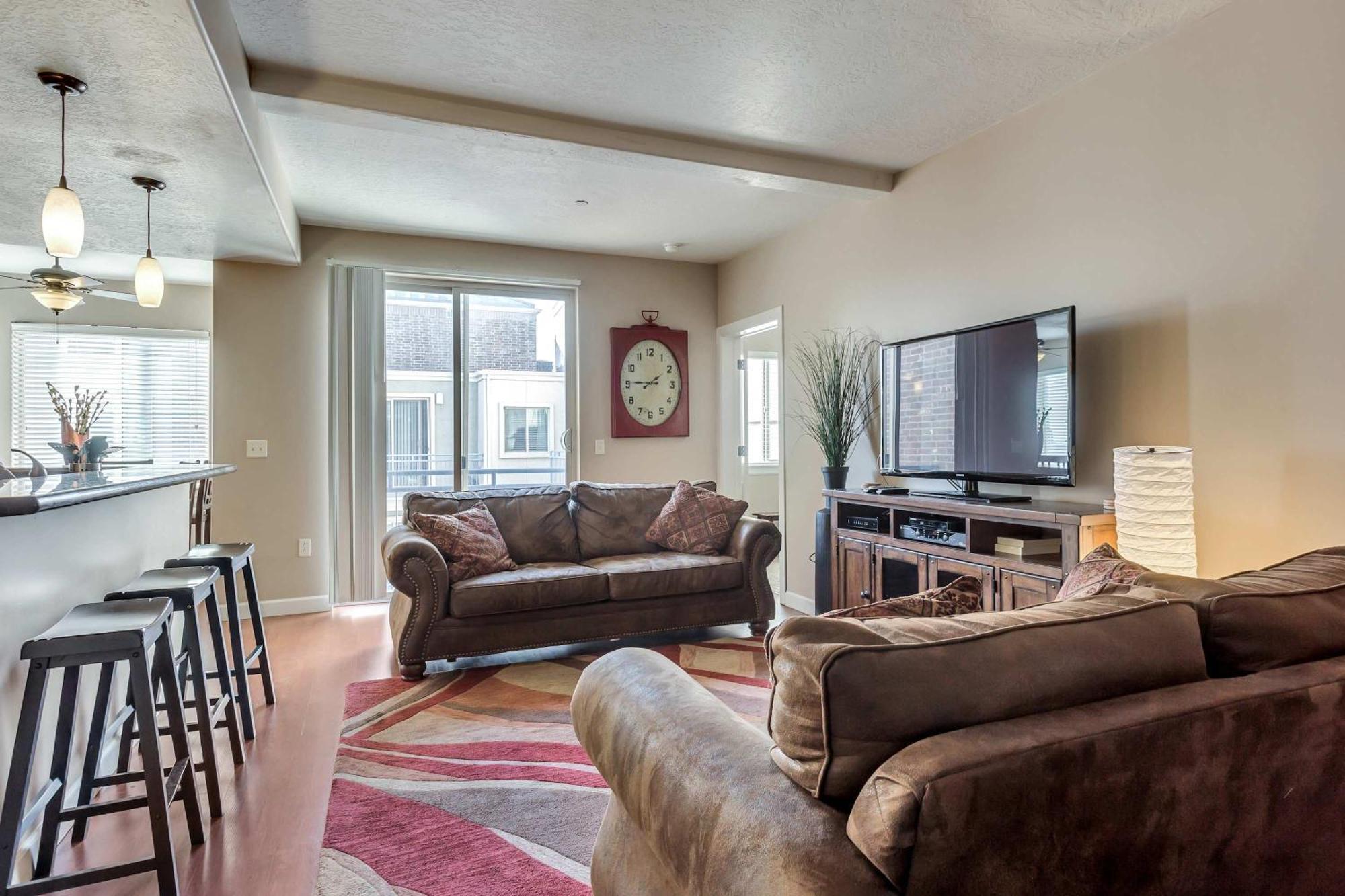 Downtown Condo Near The Convention Center ソルトレイクシティ エクステリア 写真