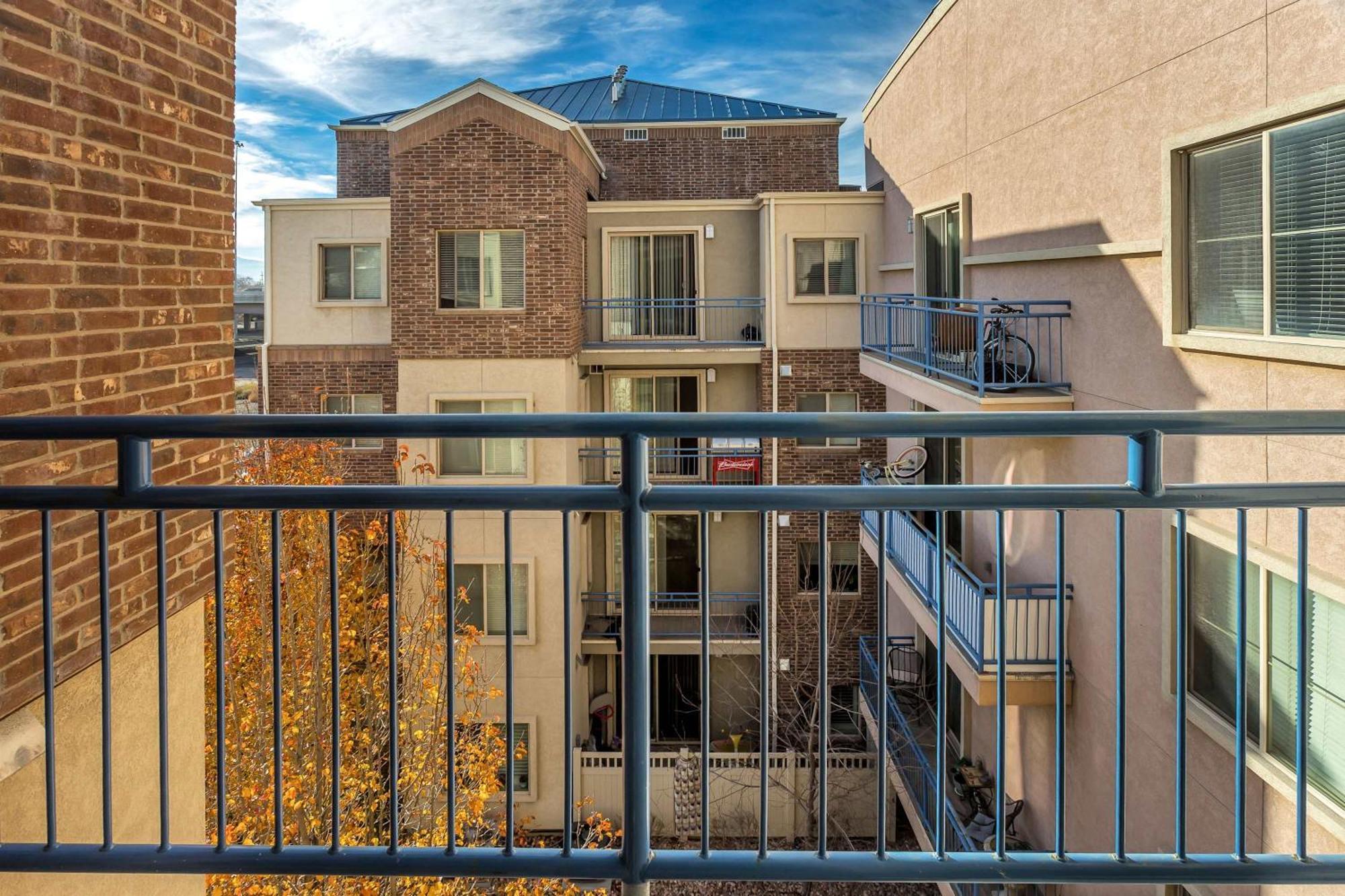 Downtown Condo Near The Convention Center ソルトレイクシティ エクステリア 写真